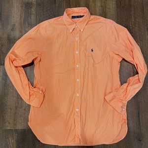 Men’s long sleeve button up polo shirt.